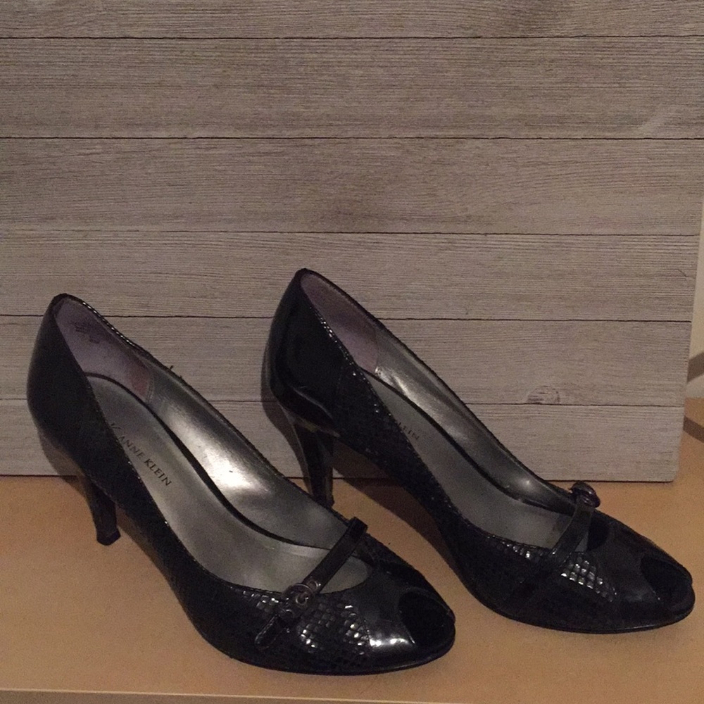 Black AK Anne Klein black heels